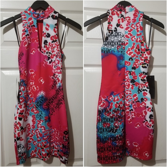 🔴LAST CHANCE 🔴 🎀NWT🎀 bebe Mock Neck Cutout Dress - Picture 3 of 3